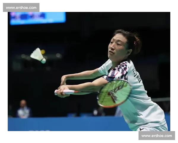 羽毛球单打比赛技巧与策略探讨提升竞技水平的关键要素分析